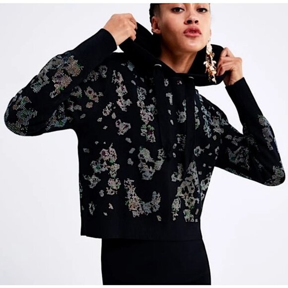 Zara Knit Embellished Rhinestone Women's Long Sleeve Knit Hoodie Size Medium - Picture 1 of 12